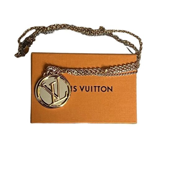 Louis Vuitton Gold Silver Round LV PENDANT, Long Necklace, NEW, NWB - Picture 2 of 5